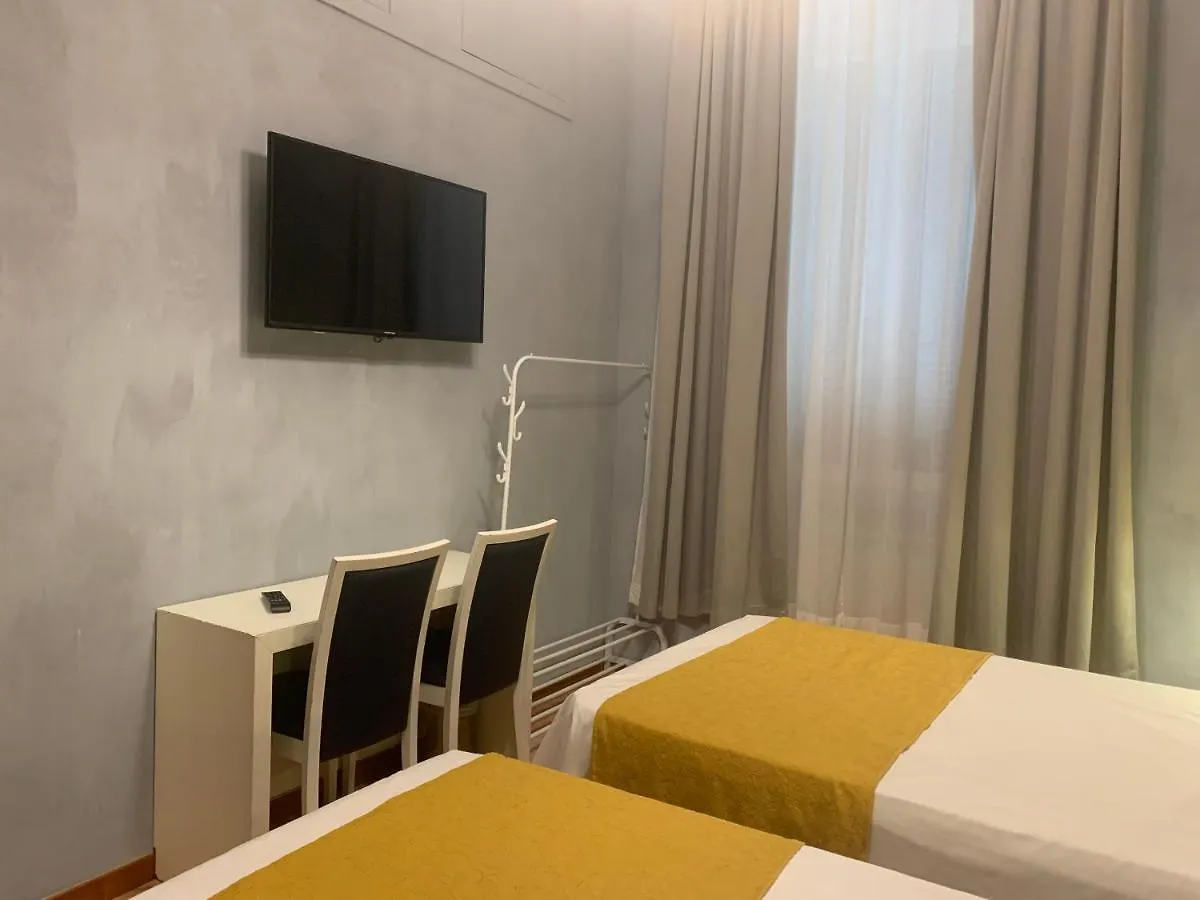 Hotel Villa Giovanna Milano 0*,  Italia