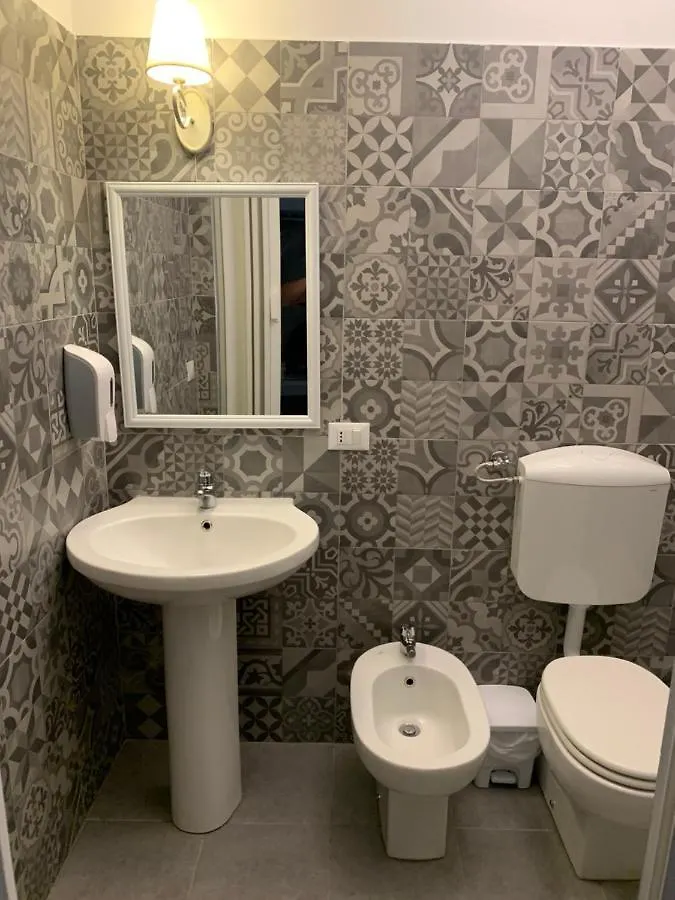 Hotel Villa Giovanna Milano 0*, Milan Italy