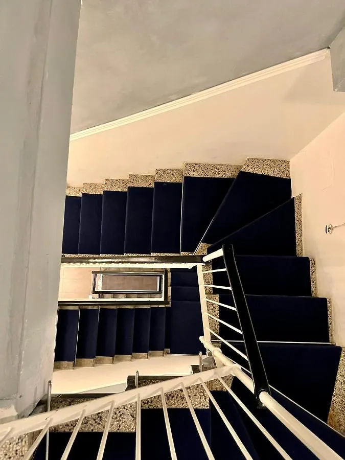 Hotel Villa Giovanna Milano 0*, Milaan Italië